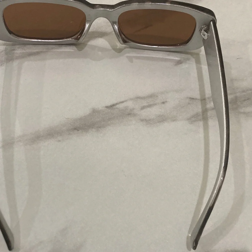 Brown Tortoiseshell Rectangular Sunglasses - Classic Retro Style